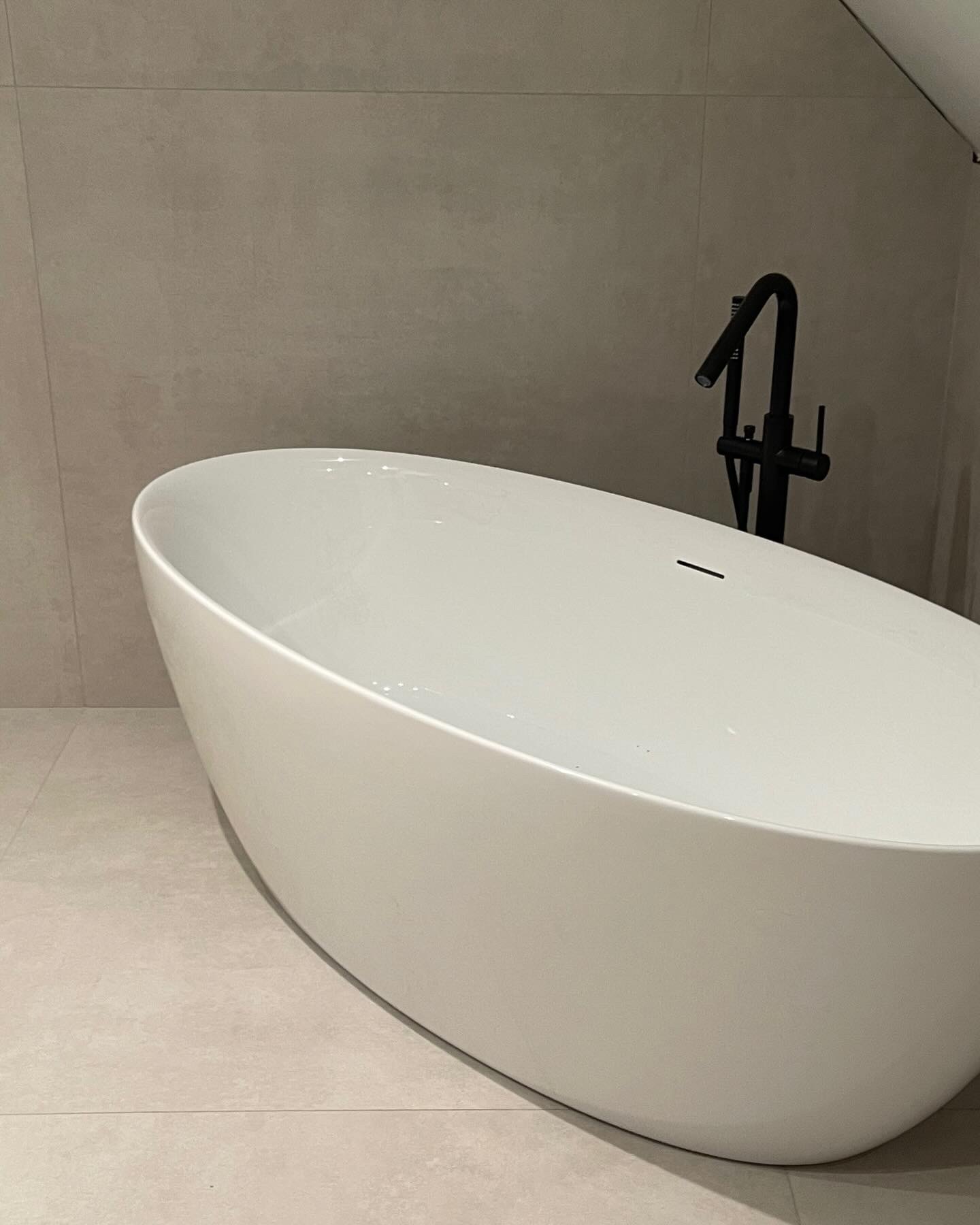 Salle de bain rénovée sur Sint-Pieters-Leeuw par une des équipes.  - Image 3